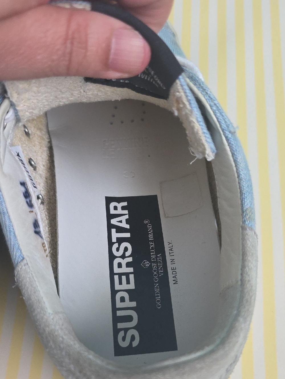 β€οΈSALE β€οΈ Golden Goose Sneakers - Picture 5 of 9
